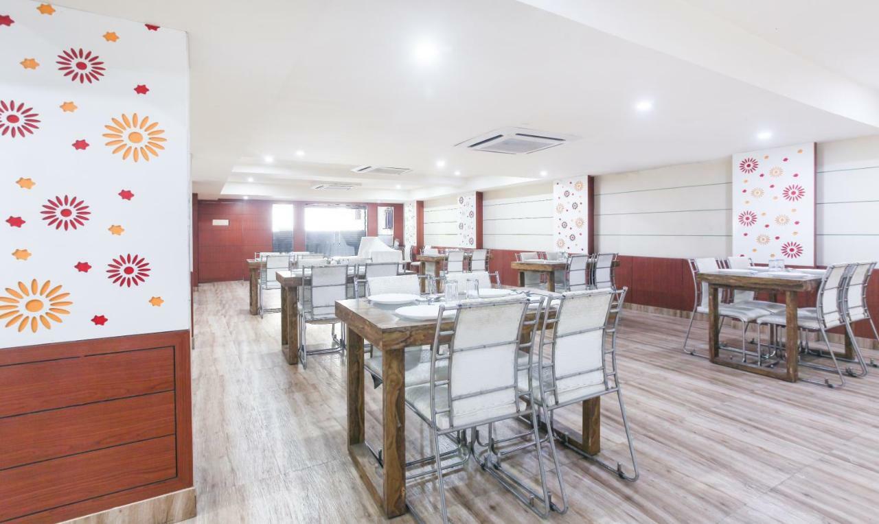Hotel Janki International By Keymagics Váránasí Exteriér fotografie
